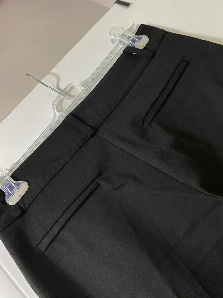 Düğmeli Siyah Kadın Kumaş Pantolon - Görsel 3