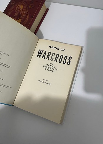 warcross serisi - Görsel 2