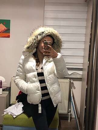 Bershka beyaz mont