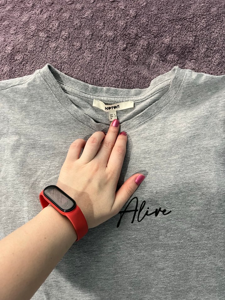 Gri Kısa Kollu Baskılı Kadın Tişört - Görsel 2