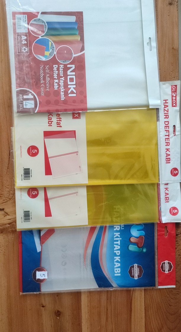 29 ADET HAZIR YAPIŞKANLI ŞEFFAF DEFTER VE KİTAP KABI - Görsel 2