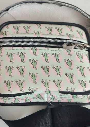 Kaktüs Baskılı Kadın Bel Çantası - Görsel 2
