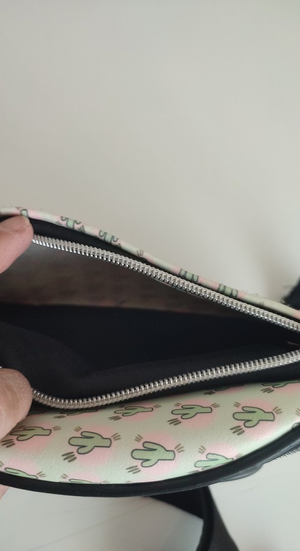 Kaktüs Baskılı Kadın Bel Çantası - Görsel 5