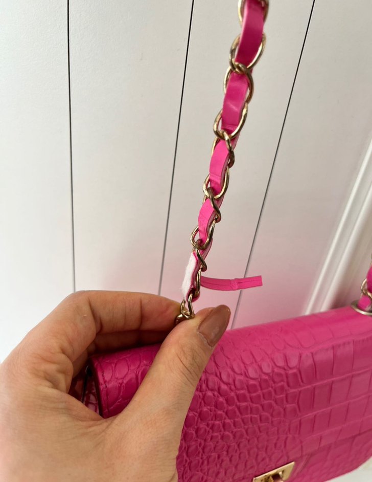 Pembe Zincir Detaylı Yılan Desenli Deri Çanta - Görsel 4