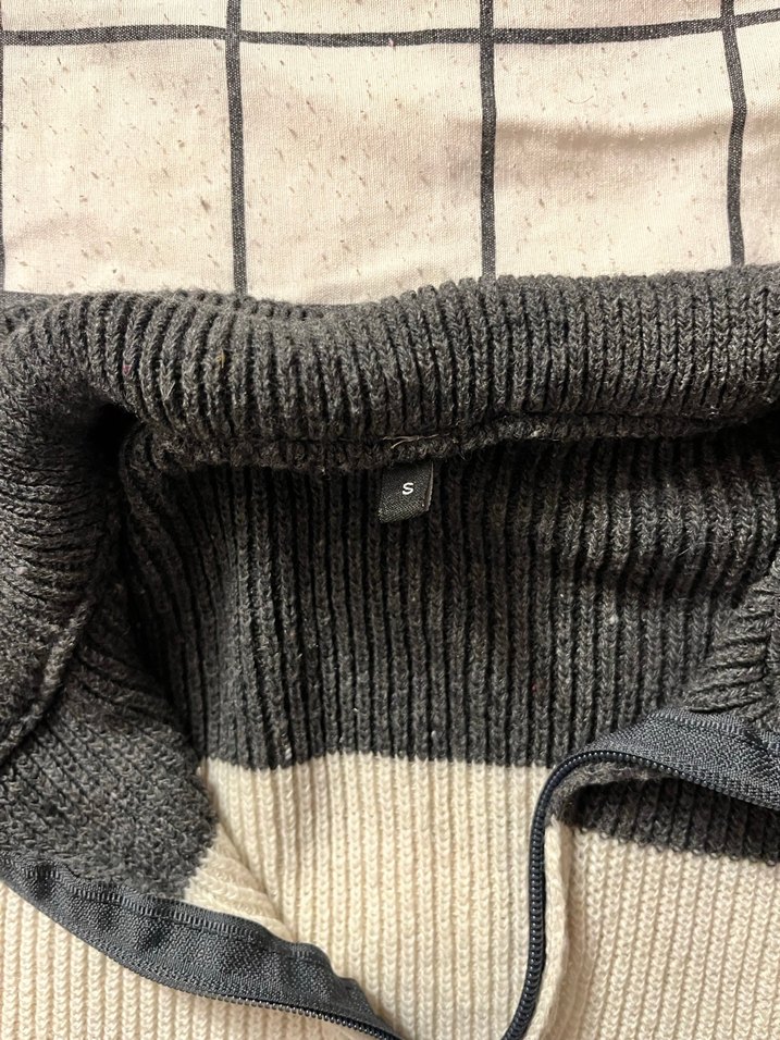 Gri Çizgili  Kazak - Görsel 4