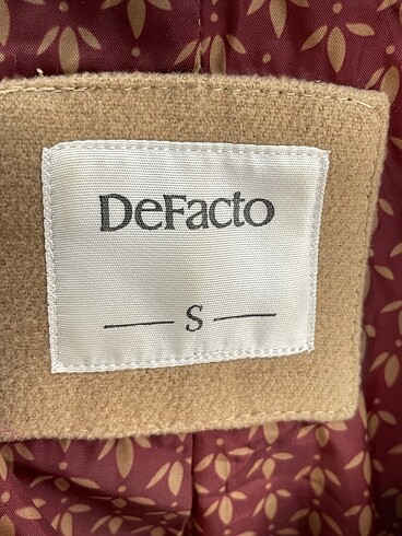 s Beden çeşitli Renk Defacto Kaban %70 İndirimli.