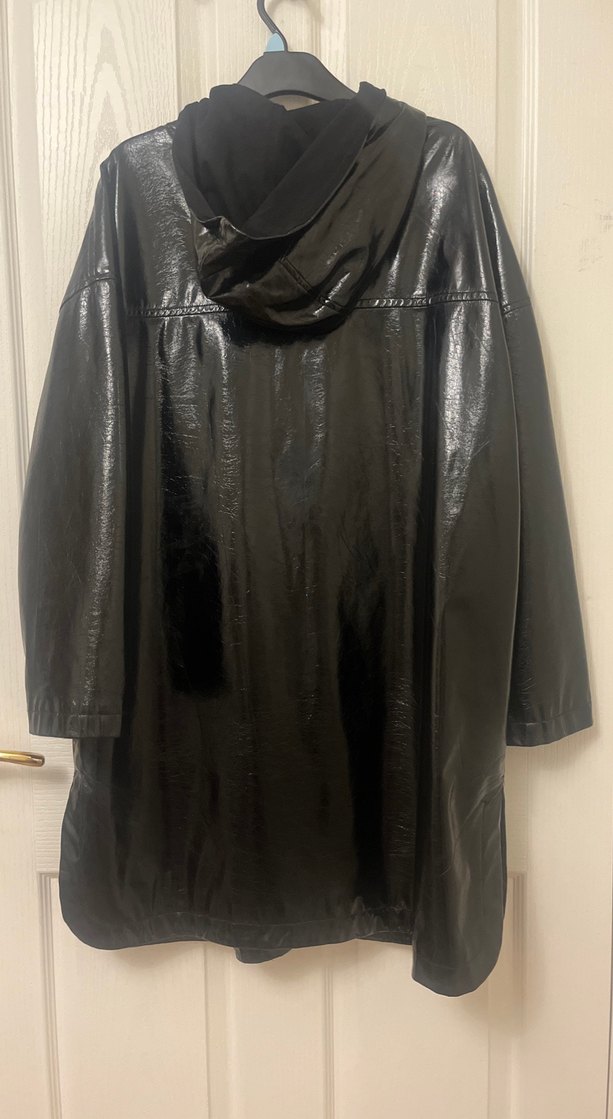 Uzun Siyah Deri Goth Yağmurluk - Görsel 2