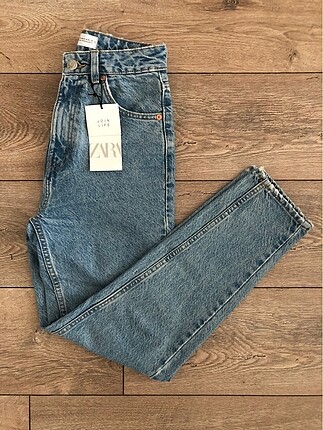 Zara Mom Jean
