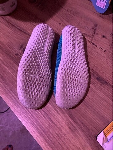 Decathlon 34-35 numara çocuk deniz ayakkabısı