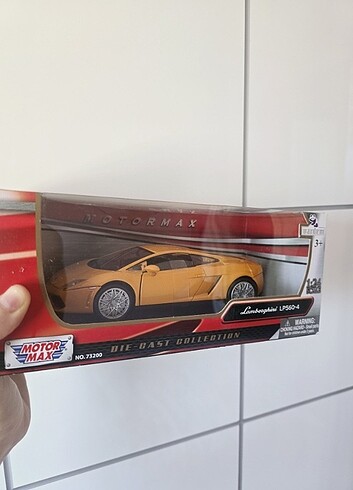 Lamborghini LP560-4