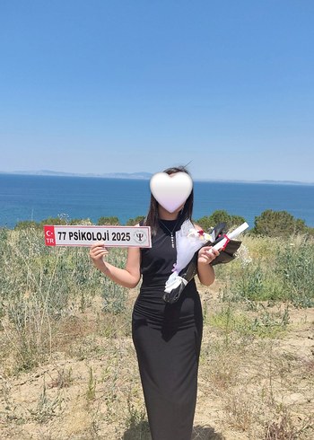 Siyah Elbise - Görsel 3