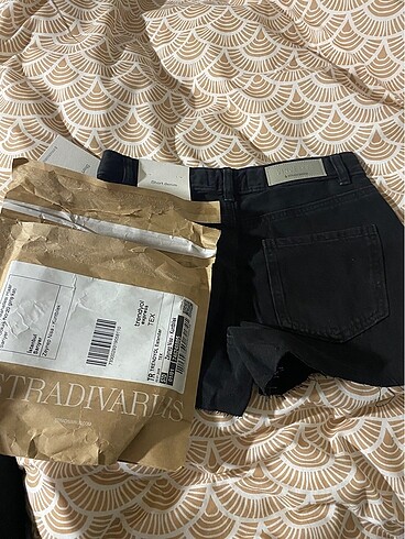 Stradivarius Pırıltılı Şort - Görsel 5