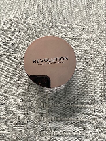 Revolution Pudra - Görsel 3