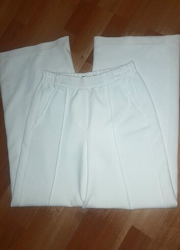 Bershka Bershka Beyaz pantolon 