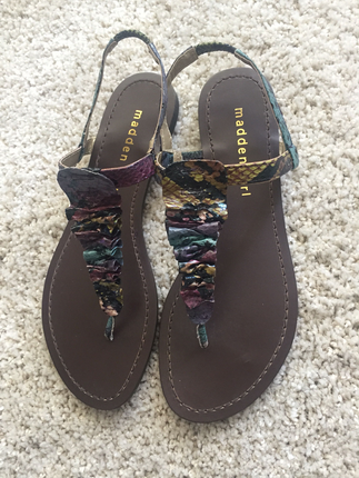 Steve Madden Girl 36