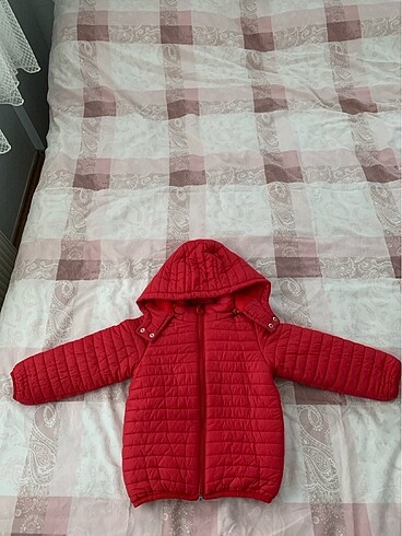 E bebek Mont