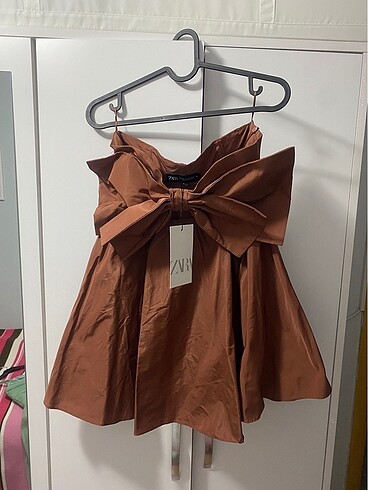 Zara Zara fiyonk detaylı elbise