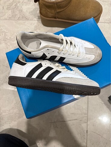 Adidas Spor ayakkabı
