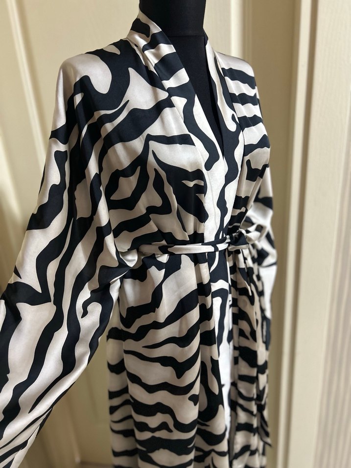 Zebra desen abaya - Görsel 3