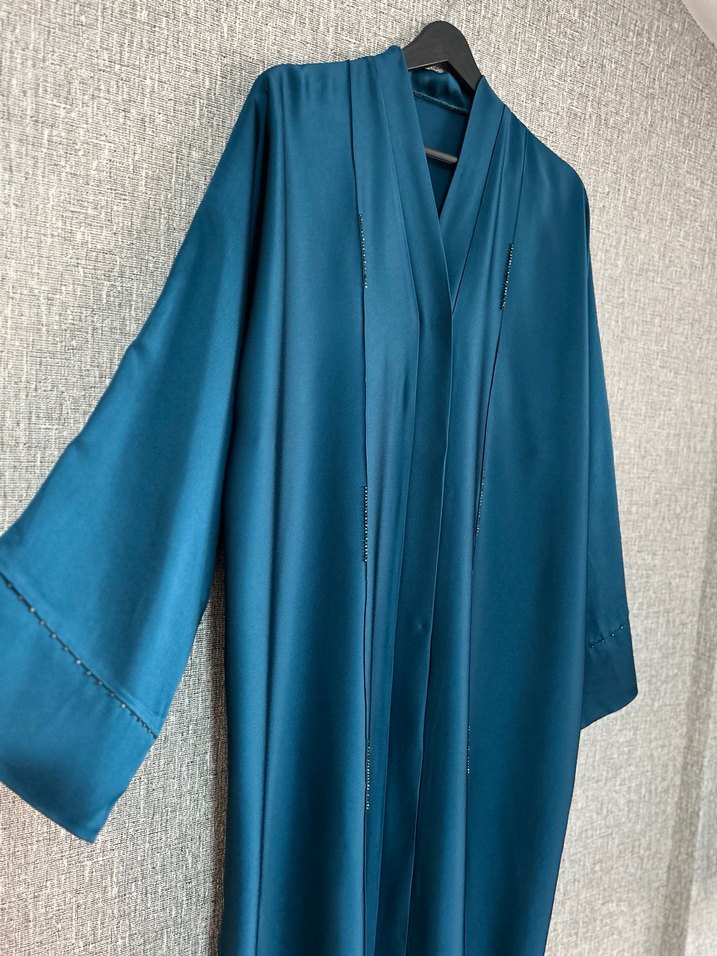İşlemeli abaya - Görsel 3