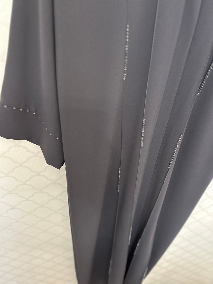 İşlemeli abaya - Görsel 4