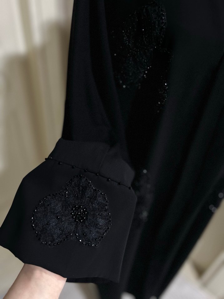 İşlemeli abaya - Görsel 3