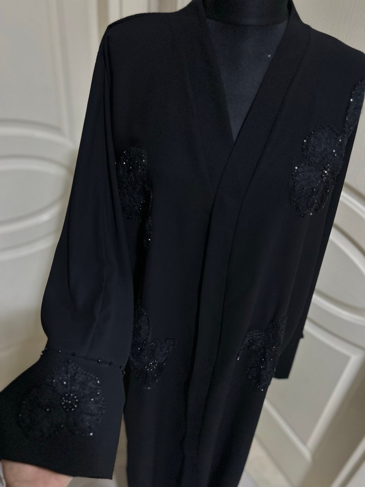İşlemeli abaya - Görsel 2
