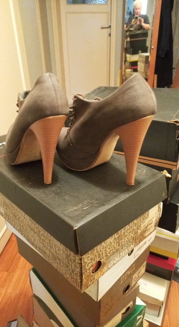 Bej Vintage Tarzda Kadın Bot - Görsel 4