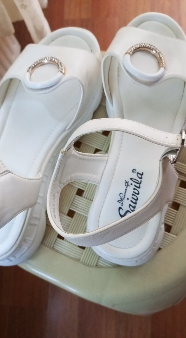 Beyaz Kadın Dolgu Topuklu Sandalet - Görsel 2