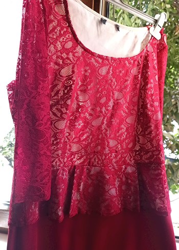 Bordo kırmızı abiye elbise