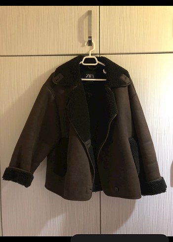 Zara Kahverengi Kürk Detaylı kaban