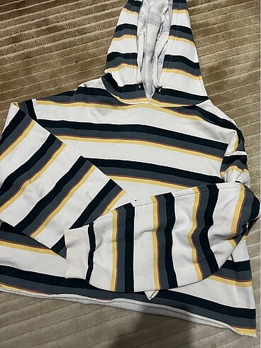 pullandbear aweatshirt
