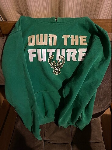 oversize sweatshirt
