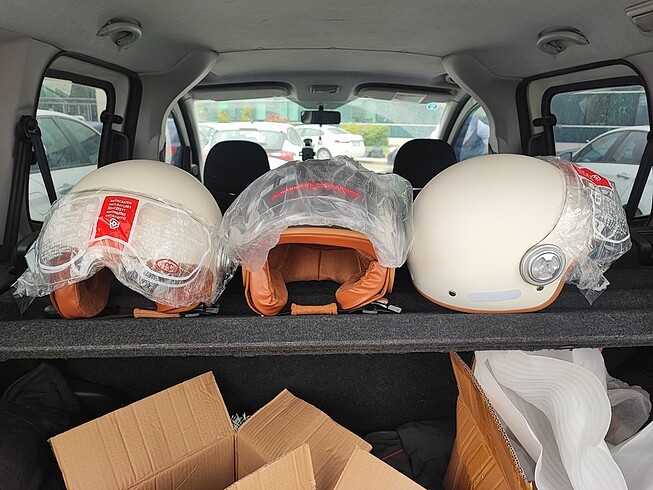 Retro kask - Görsel 2