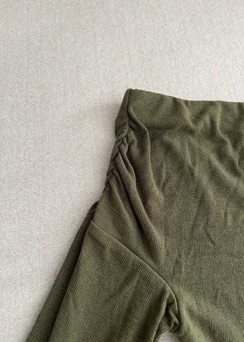 Kadın Haki Omuzları Açık Uzun Kollu Bluz - Görsel 4