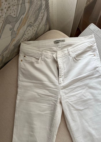 Lc waikiki marka L beden beyaz pantolon - Görsel 2