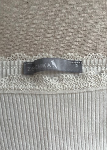 Dantel Detaylı S beden Beyaz Kadın Bluz - Görsel 4