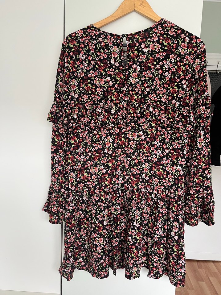 Koton marka S beden Çiçek Desenli Midi Elbise - Görsel 5