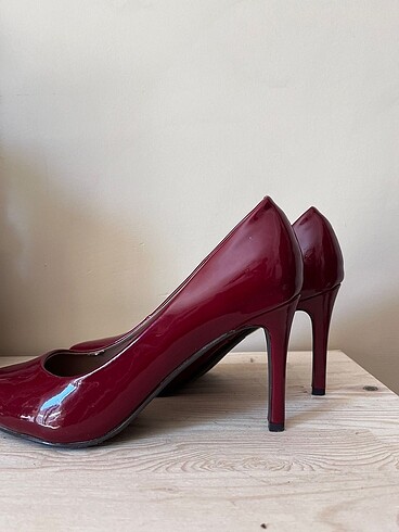 Derimod 38 numara bordo topuklu ayakkabı - Görsel 5