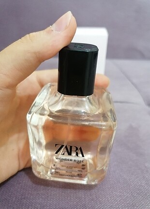 Zara wonder rose parfüm 