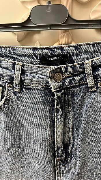 32 Beden Trendyolmilla jean 32 beden