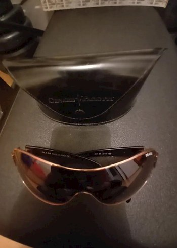 Prada ürünü