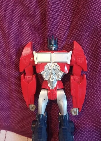  Beden Hasbro Optimus Prime Oyuncak