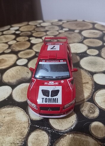 Mitsubishi Lancer Oyuncak Araba