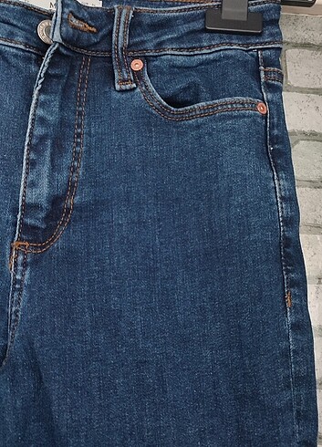 Mango Mango Jean