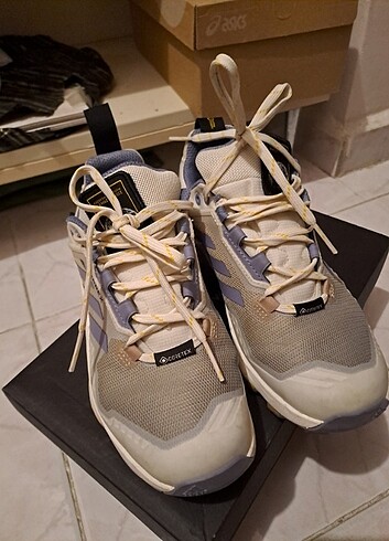 Adidas Terrex Gore-tex 
