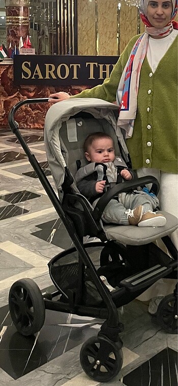 Çok temiz bebek arabası