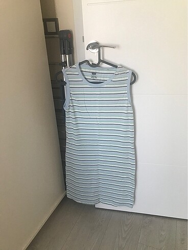 Levis spor elbise