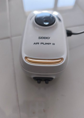 Kiwi Sobo Sessiz Ayarlanabilir Çift Çıkışlı Akvaryum Hava Motoru