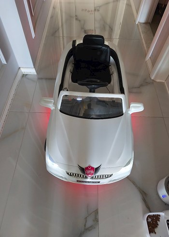 Kraft marka Bmw model akülü uzaktan kumandalı araba. - Görsel 3